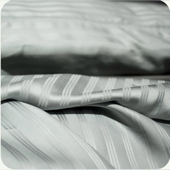 (NWT) Sheets & Giggles - Eucalyptus Lyocell Sheet Set -...